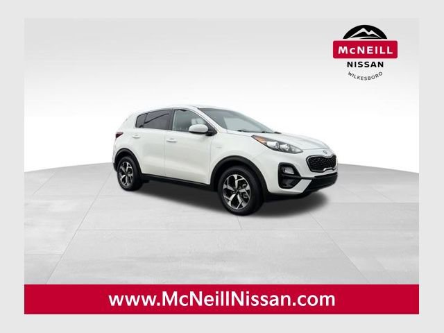 Used 2020 Kia Sportage LX image 1