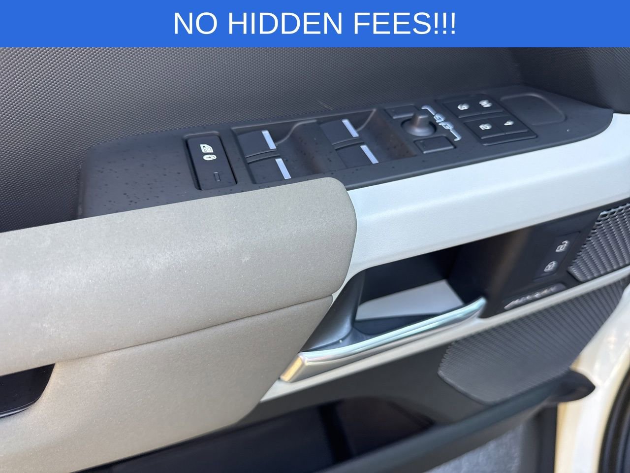 Used 2023 Land Rover Defender 110 S image 25