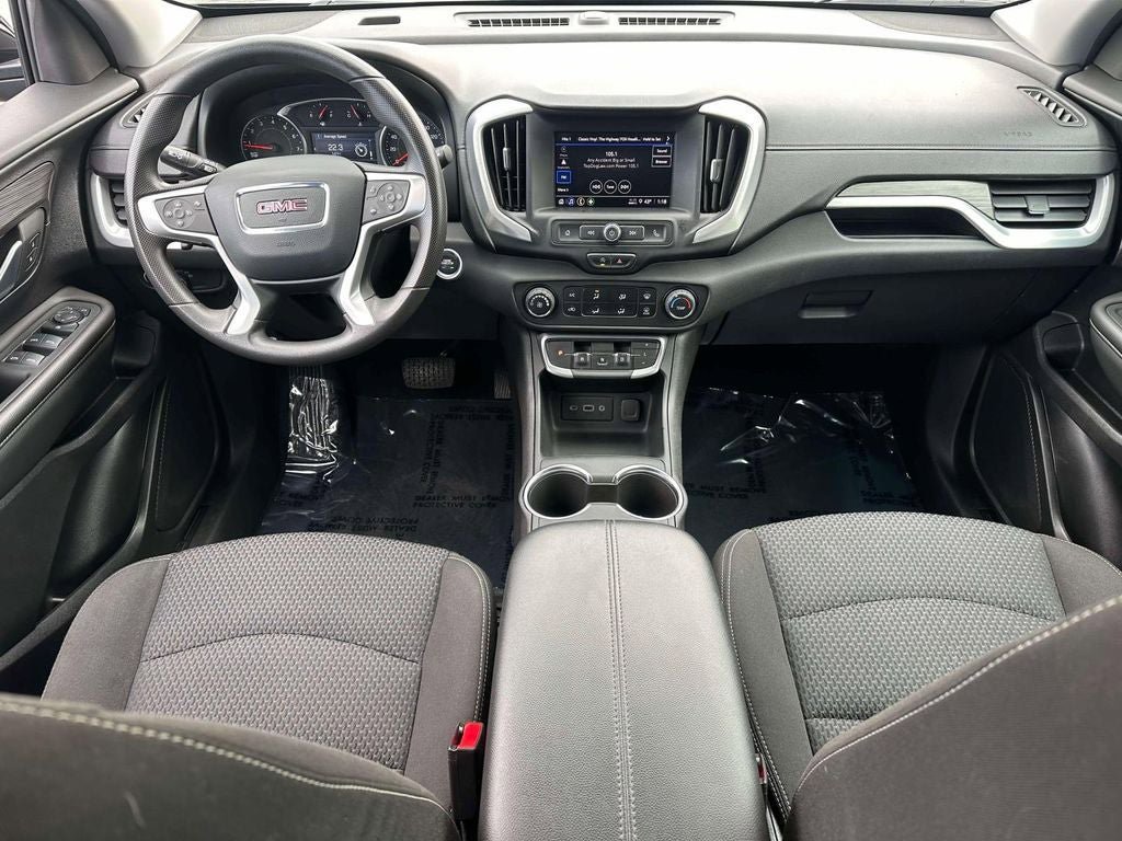 Used 2024 GMC Terrain SLE image 13