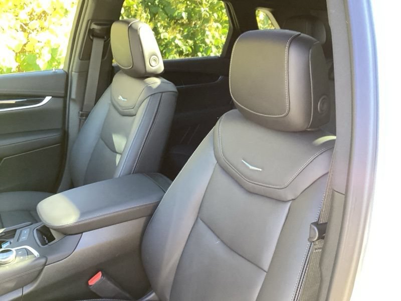 New 2025 Cadillac XT5 Premium Luxury FWD image 19