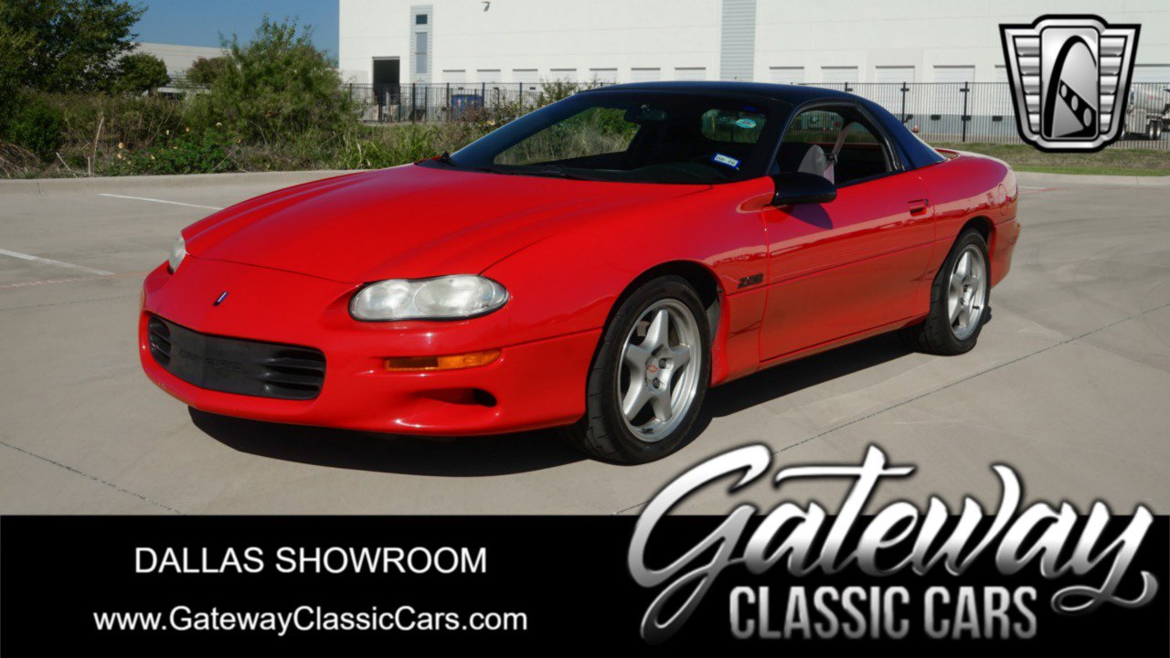 Used 1999 Chevrolet Camaro Z28 w/ Performance Pkg image 1