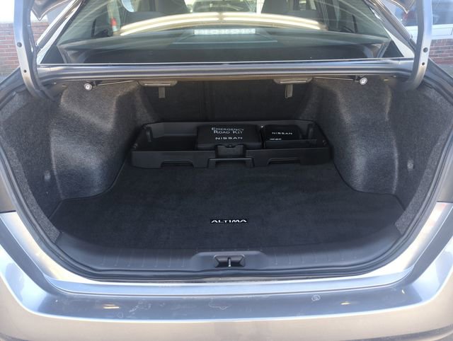 Used 2024 Nissan Altima 2.5 SV image 28