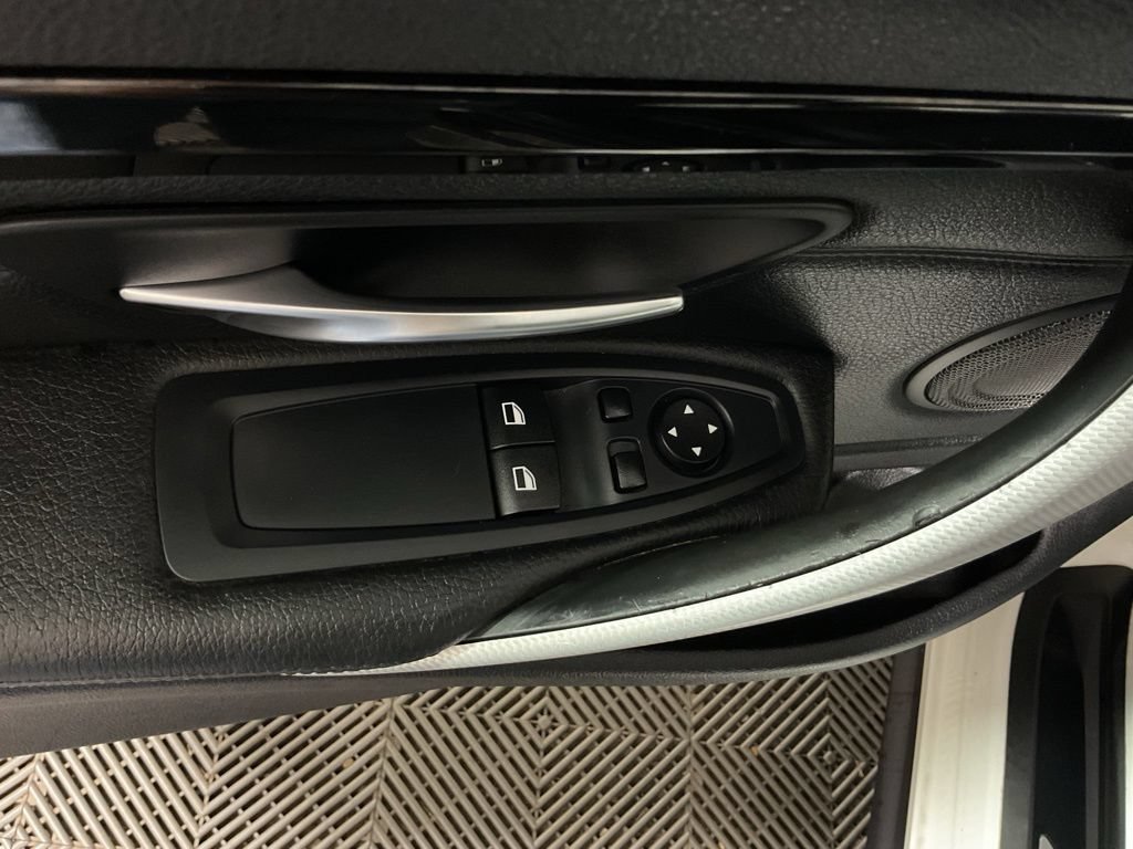 Used 2014 BMW 435i xDrive Coupe AWD/4WD image 22