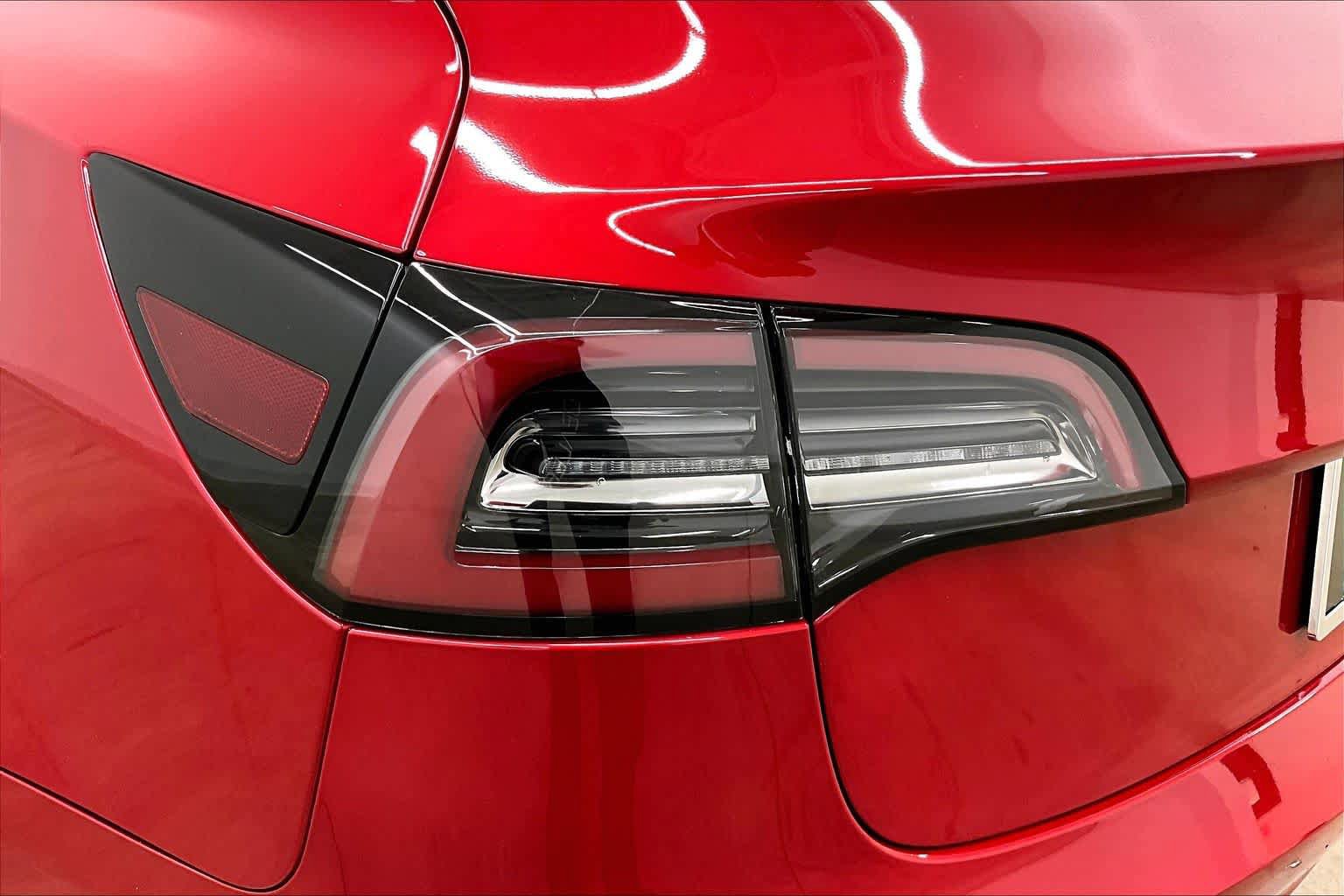 Used 2023 Tesla Model 3 Standard Range image 27