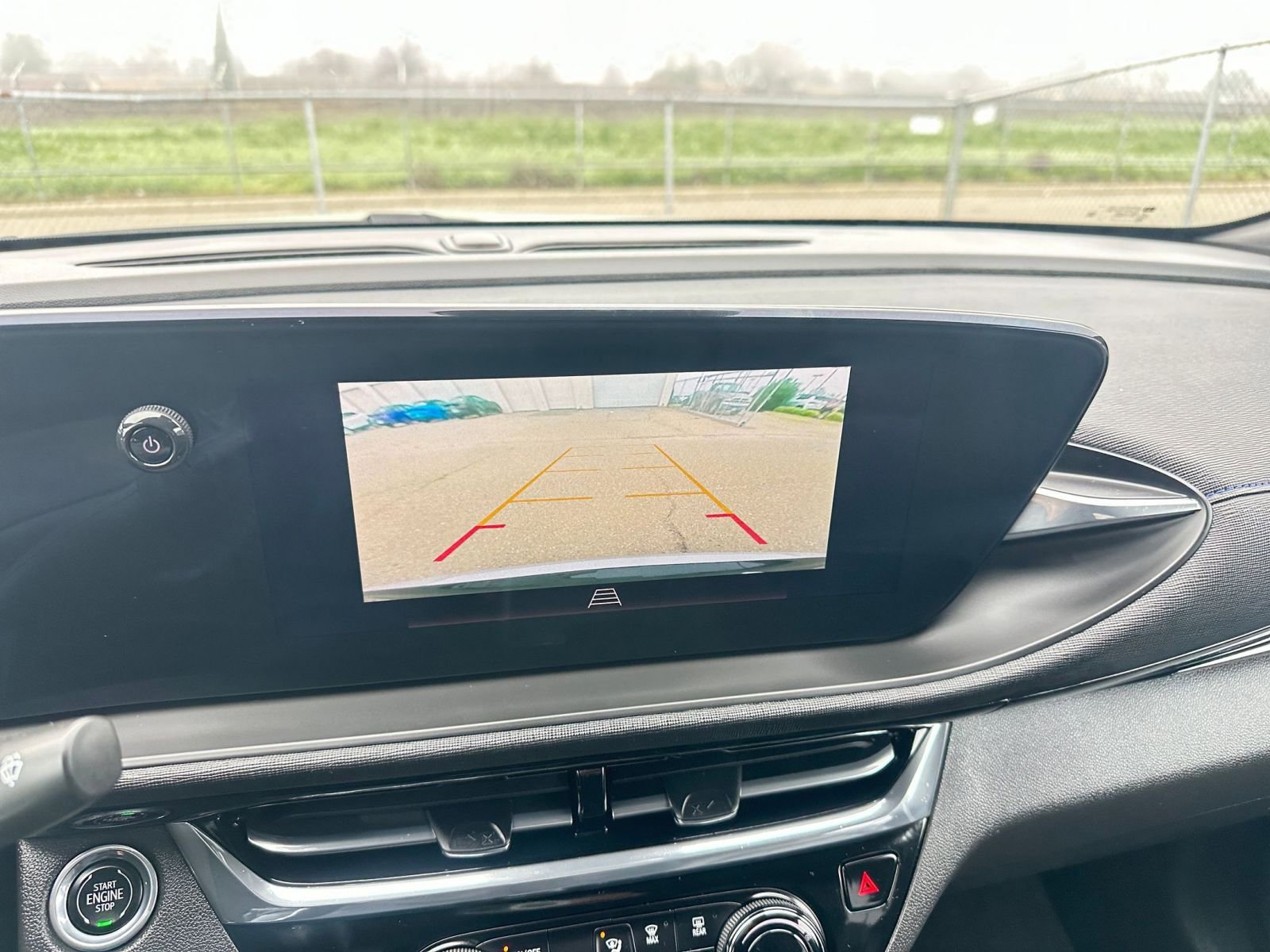 Used 2025 Buick Envista Sport Touring image 17