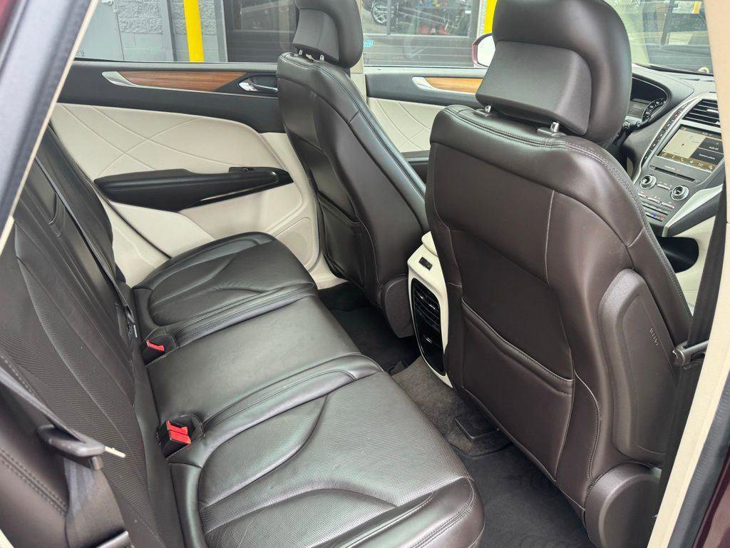 Used 2016 Lincoln MKC Reserve w/ Lincoln MKC Climate Package image 39