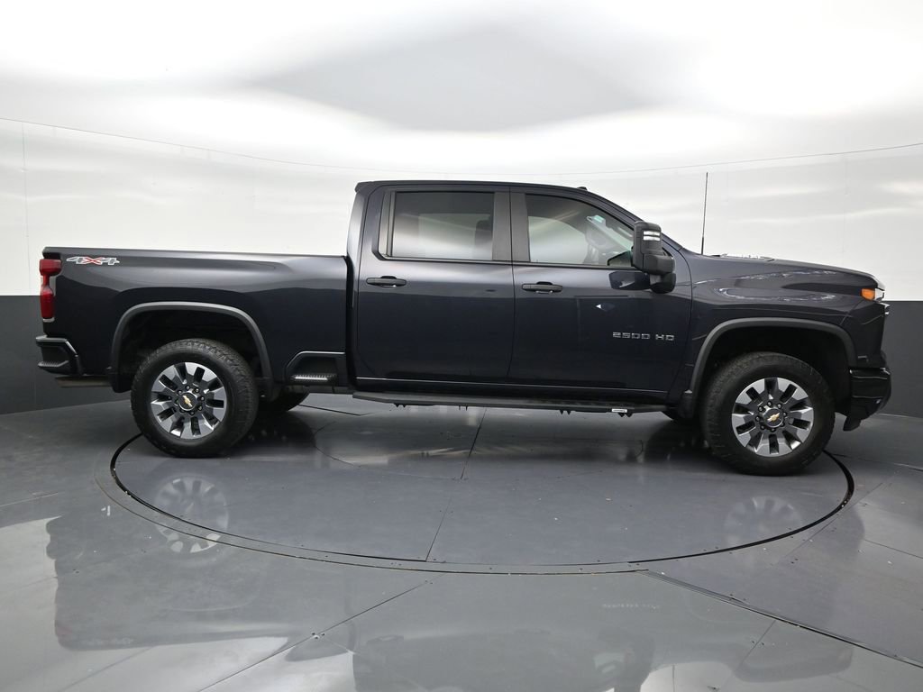 Used 2024 Chevrolet Silverado 2500 Custom w/ Custom Value Package AWD/4WD image 6