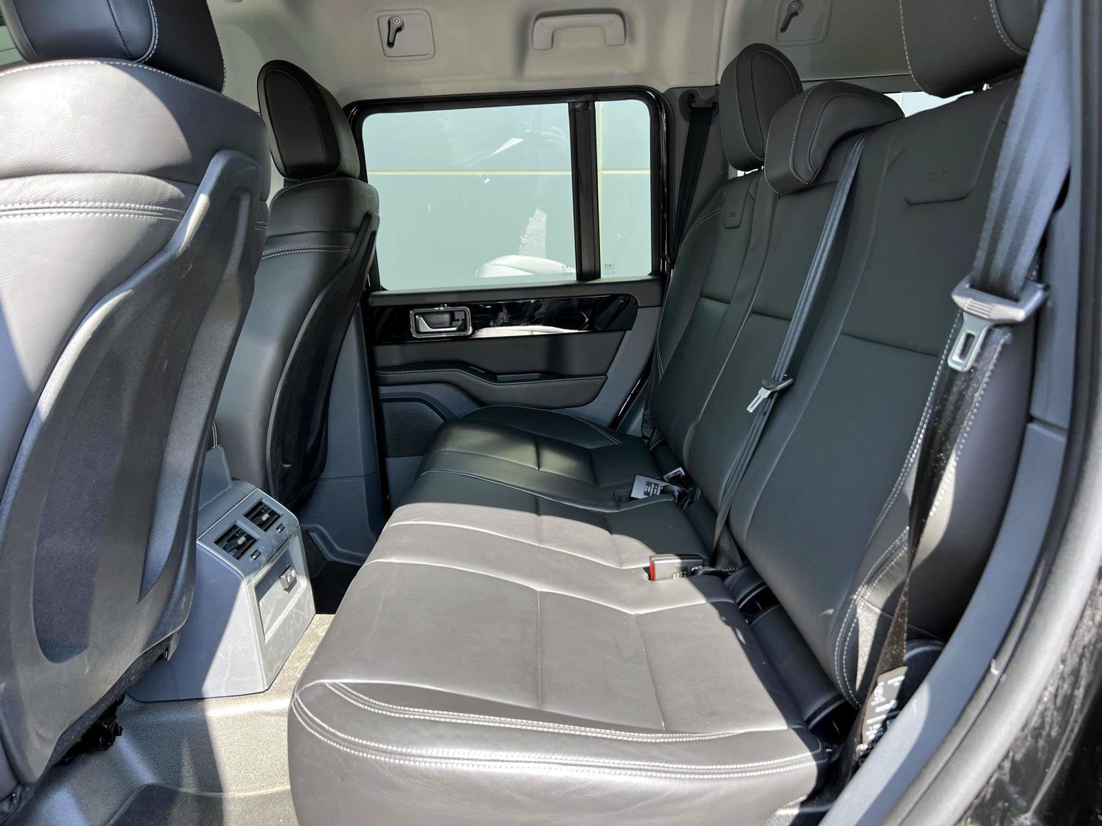 Used 2024 INEOS Grenadier Station Wagon AWD/4WD image 10