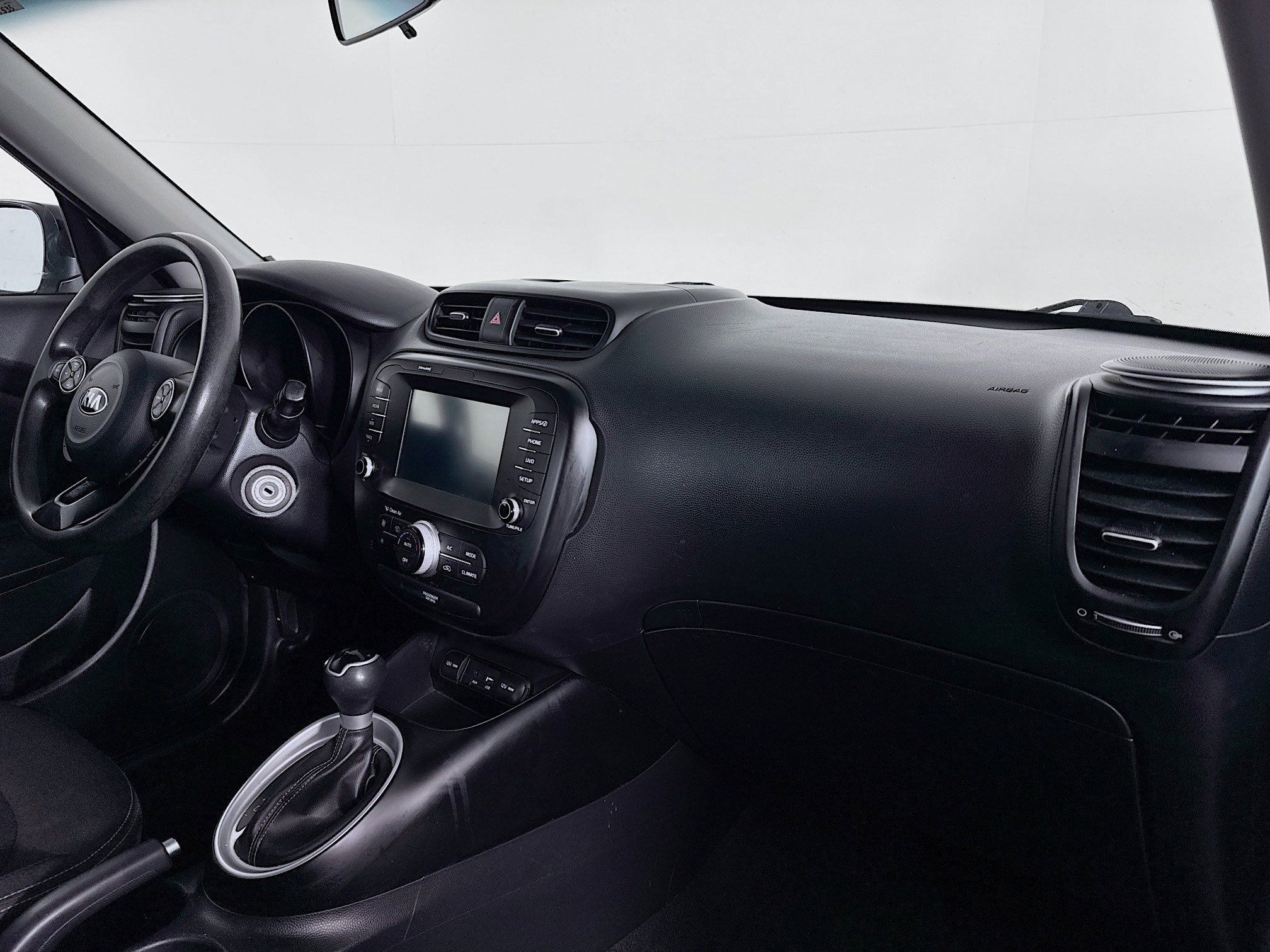 Used 2019 Kia Soul + image 28