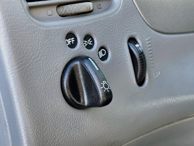 Used 2003 Ford Explorer Sport Trac XLS RWD image 10