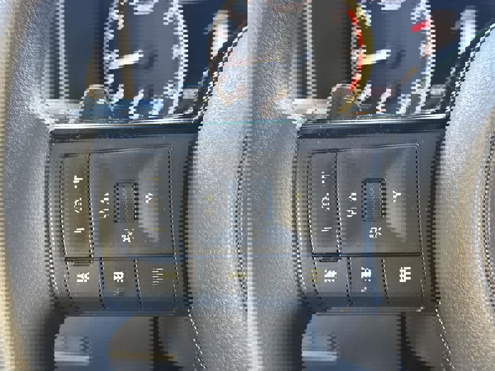 Used 2022 Nissan Rogue SV image 24