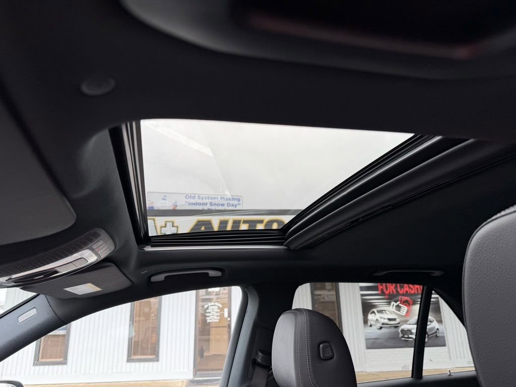 Used 2024 Mercedes-Benz GLE 450e 4MATIC image 12