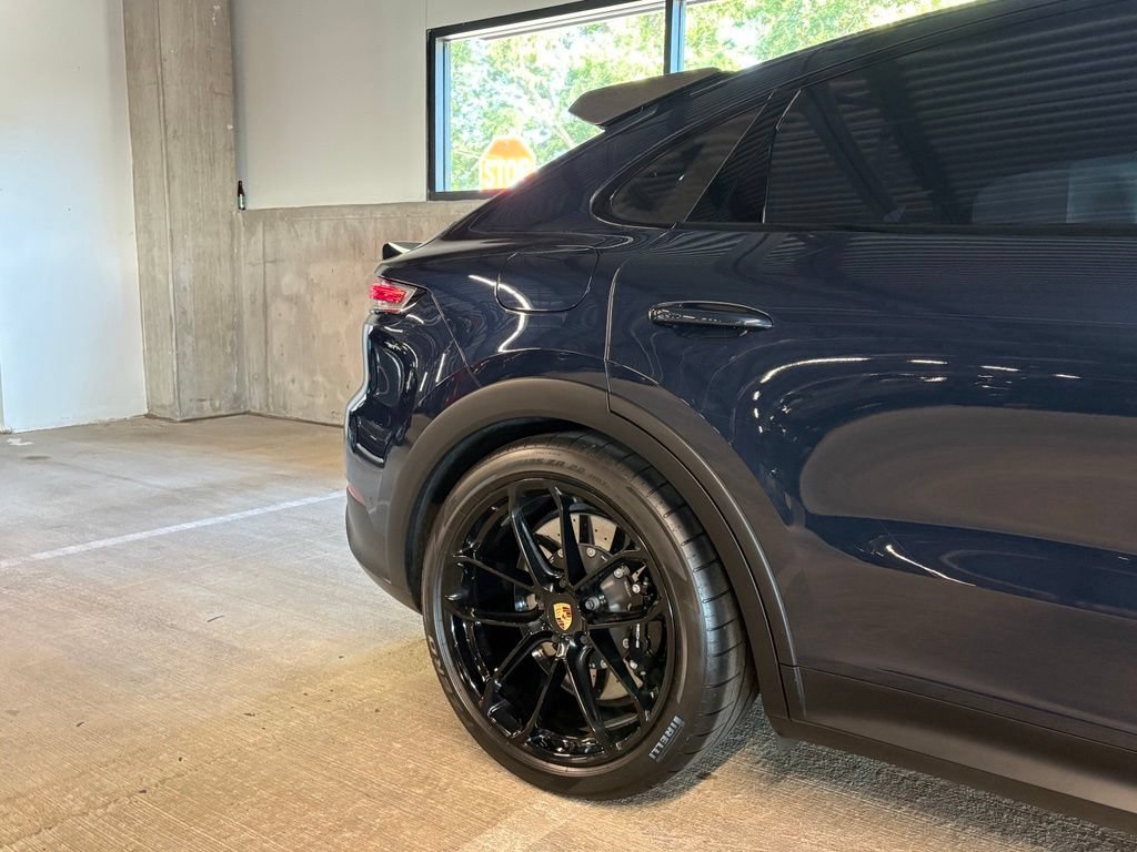 Used 2024 Porsche Cayenne Turbo GT AWD/4WD image 10