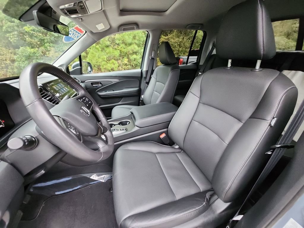 Used 2025 Honda Ridgeline RTL image 25