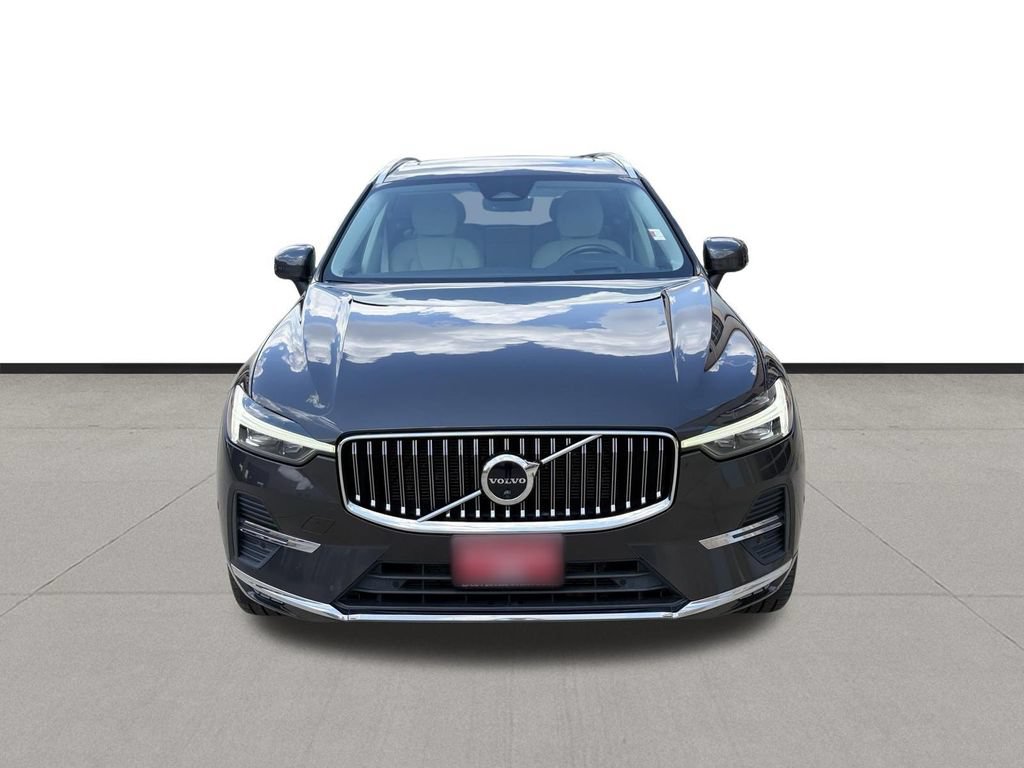 Used 2022 Volvo XC60 B6 Inscription w/ Advanced Package AWD/4WD image 2