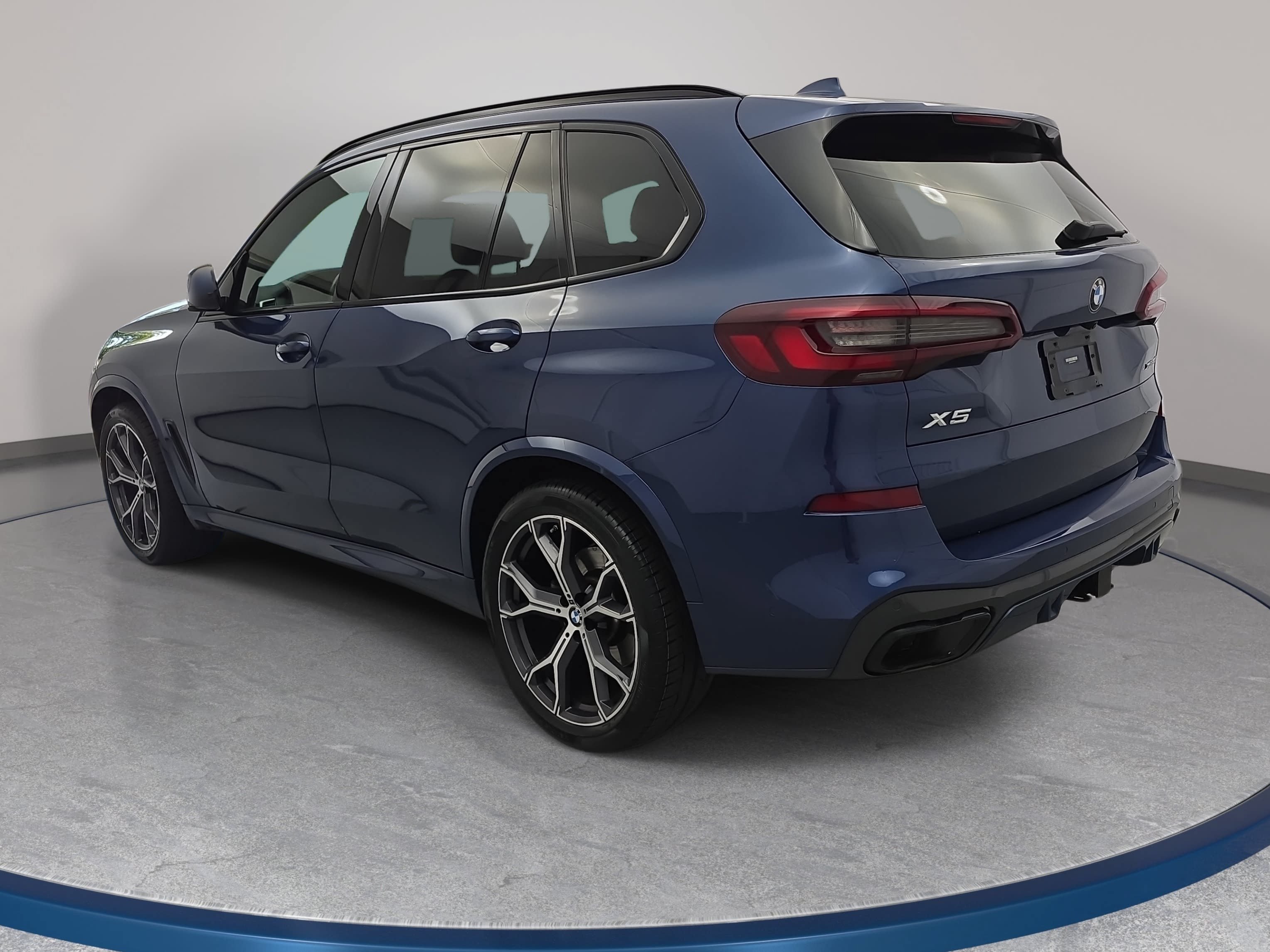 Used 2021 BMW X5 xDrive40i w/ M Sport Package AWD/4WD image 7