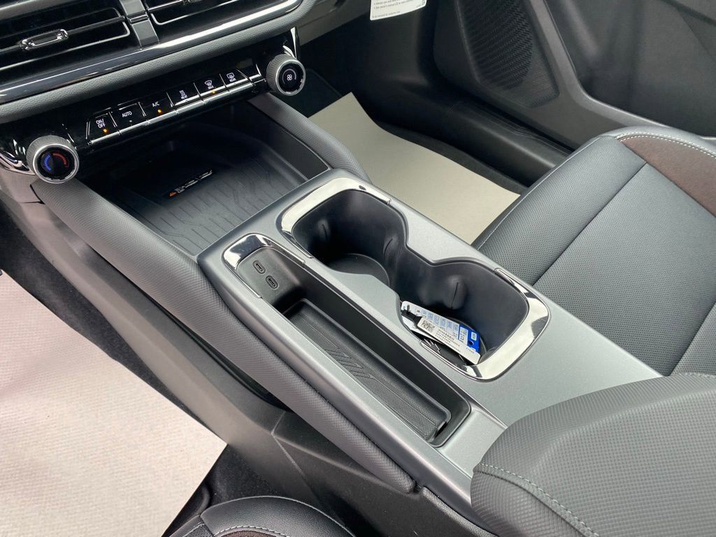 New 2025 Chevrolet Equinox EV RS image 17