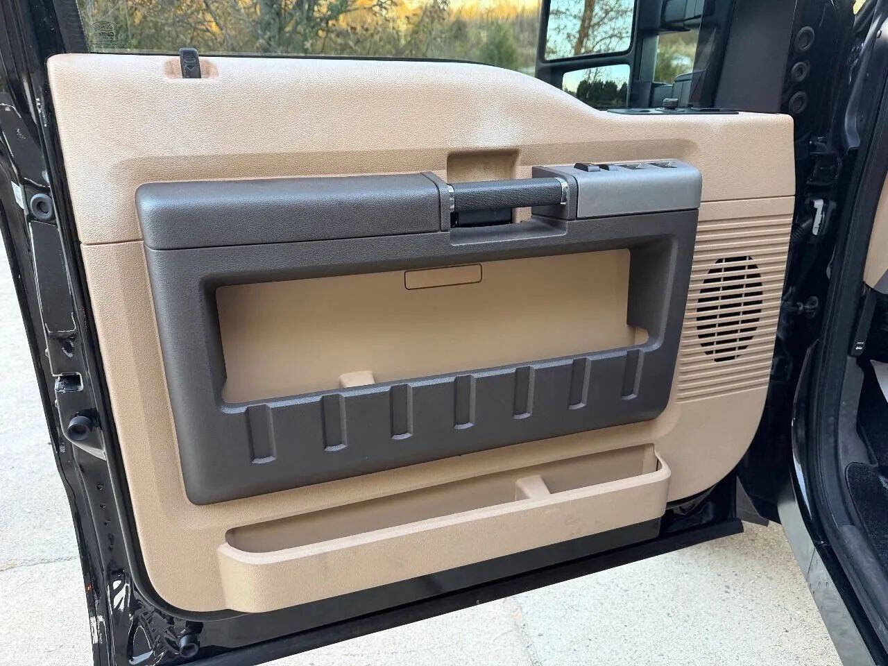 Used 2015 Ford F450 Lariat w/ Lariat Ultimate Package image 10