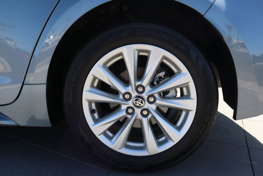 Certified 2023 Toyota Corolla LE image 29