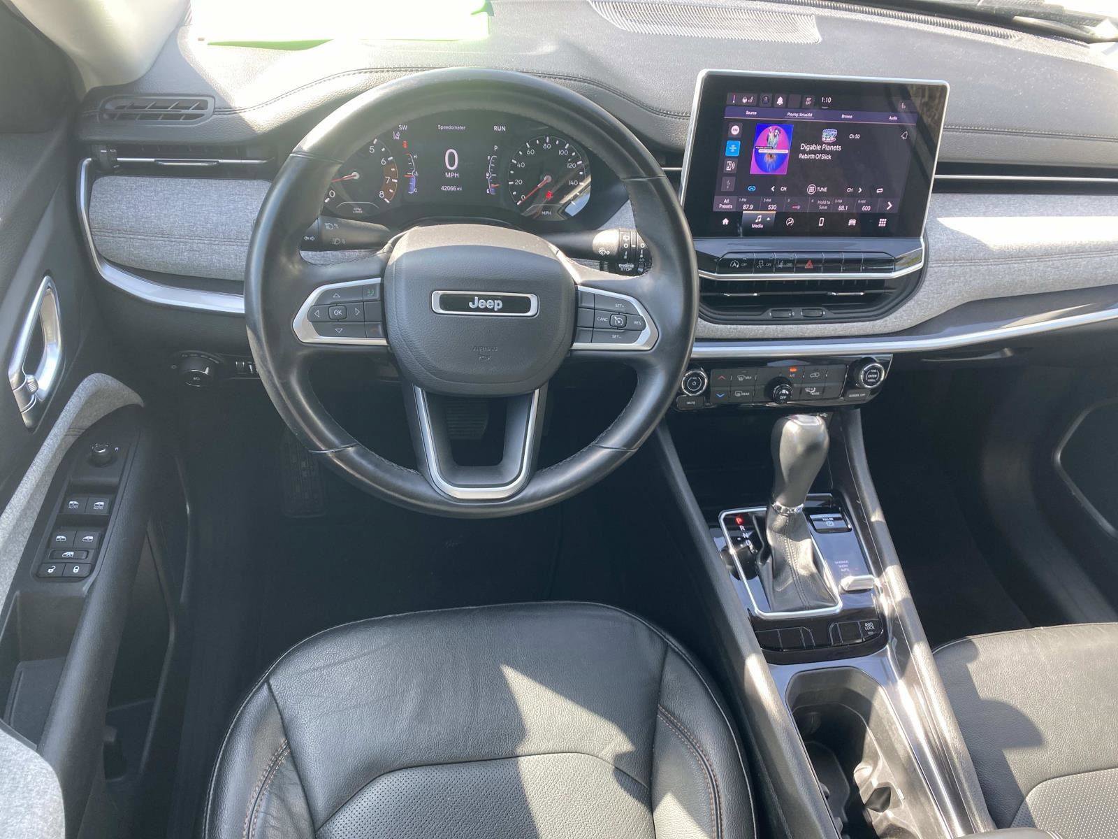 Certified 2022 Jeep Compass Latitude image 19