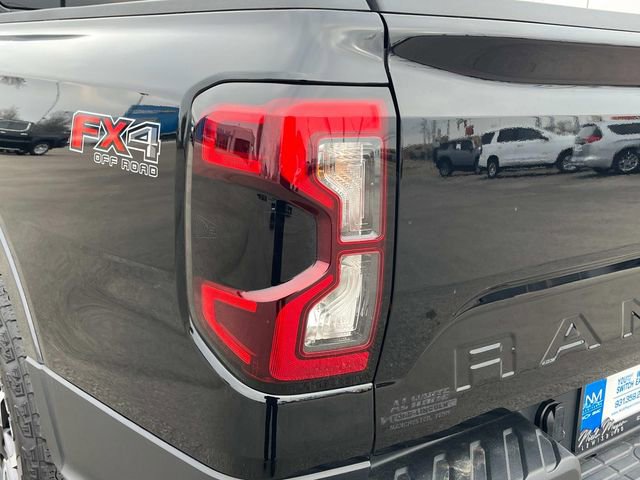 Used 2024 Ford Ranger Lariat w/ FX4 Off-Road Package image 13