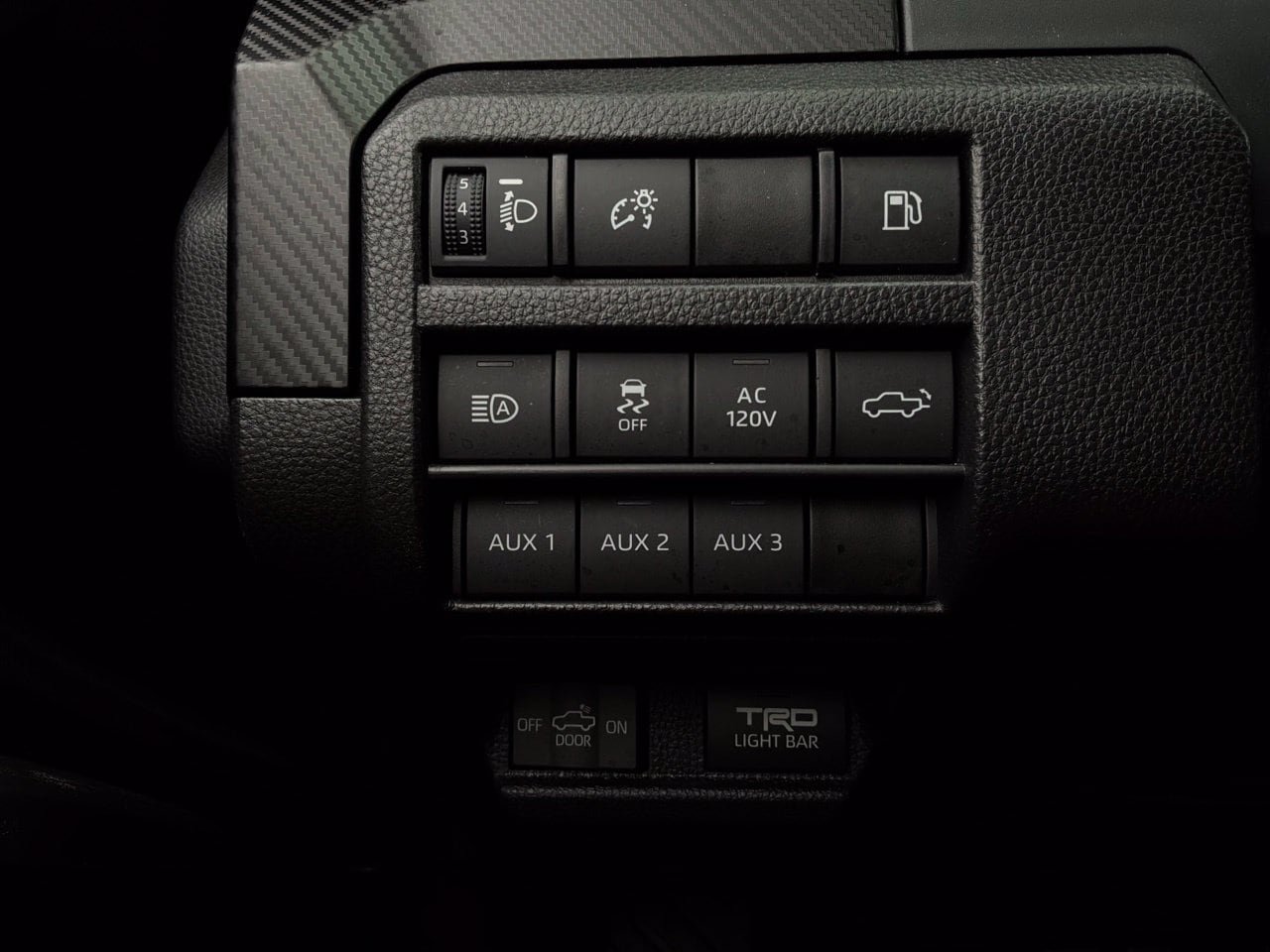 Used 2024 Toyota Tacoma TRD Pro AWD/4WD image 33