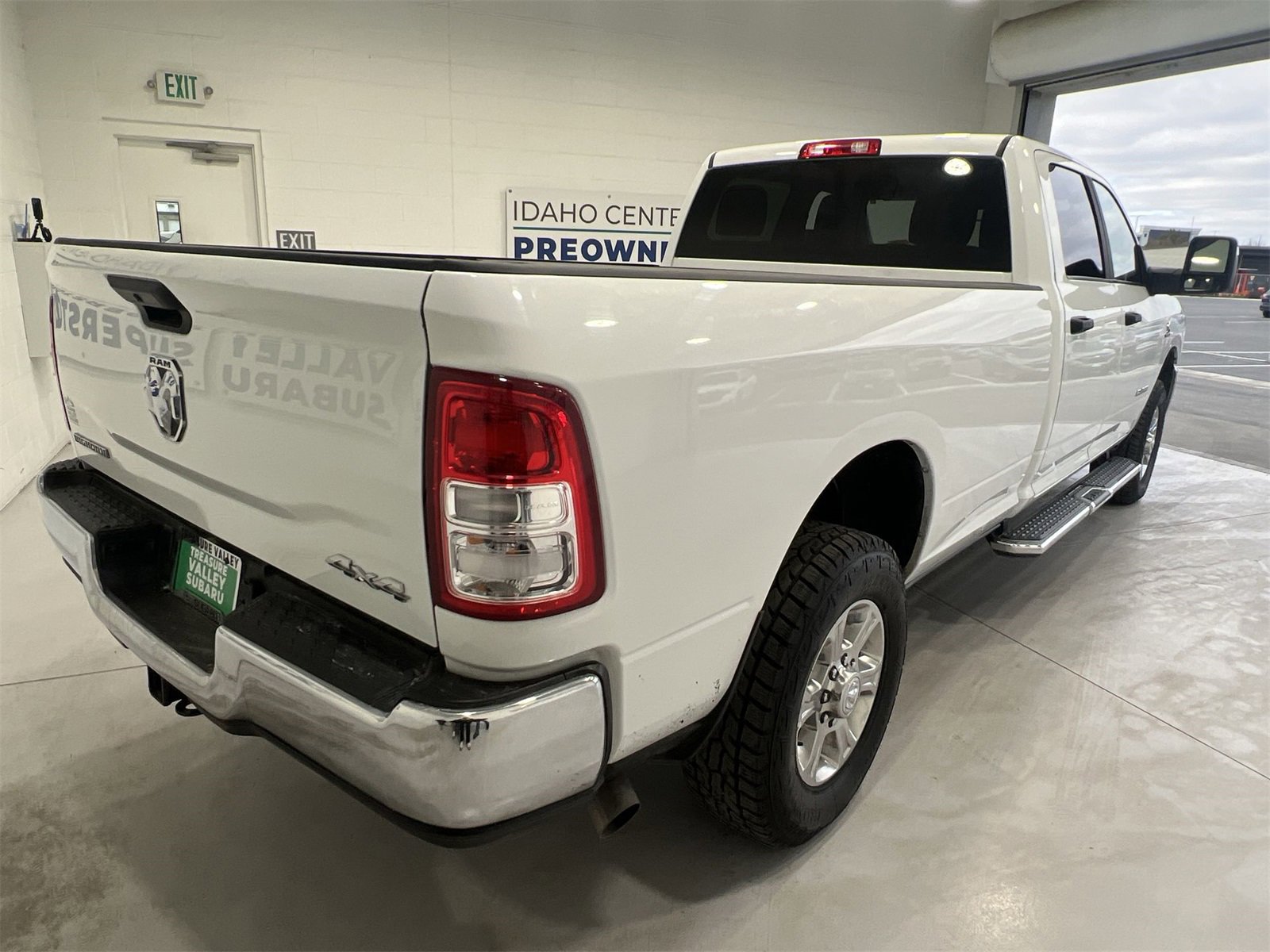 Used 2024 RAM 3500 Big Horn image 8