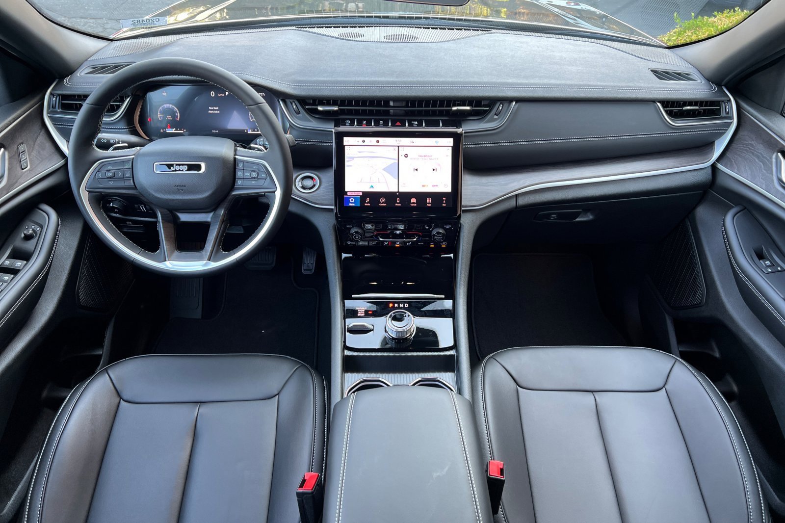 New 2025 Jeep Grand Cherokee Limited image 13