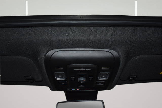 Used 2024 GMC Yukon Denali AWD/4WD image 33