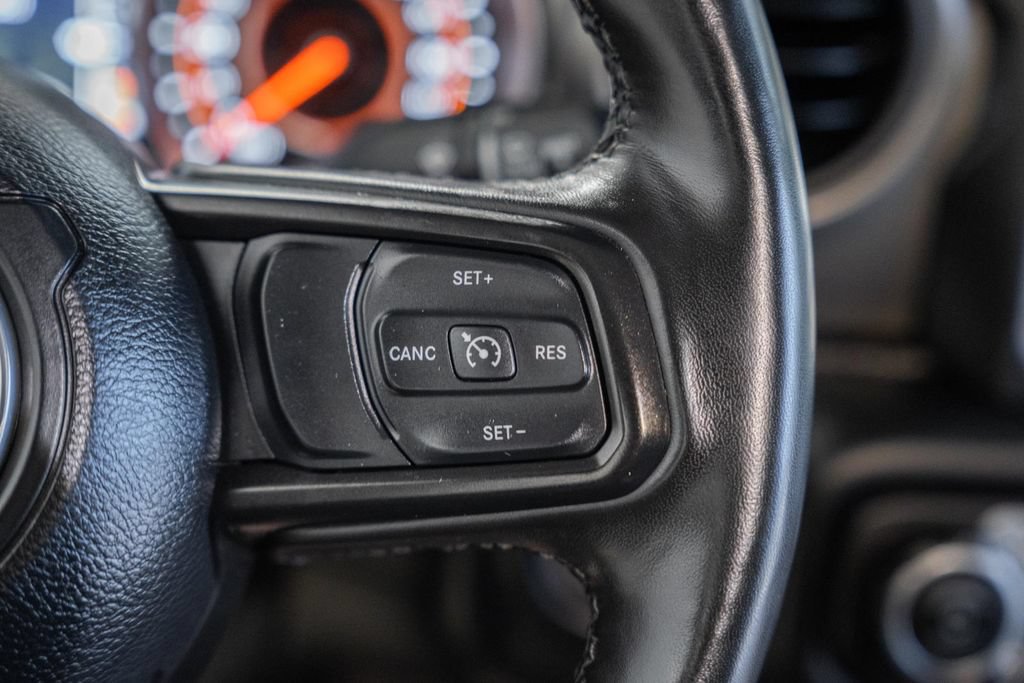 Used 2023 Jeep Gladiator Sport AWD/4WD image 27