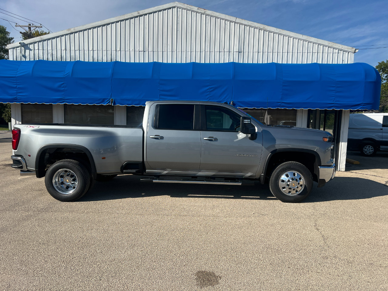 New 2026 Chevrolet Silverado 3500 LT w/ All Star Edition image 17