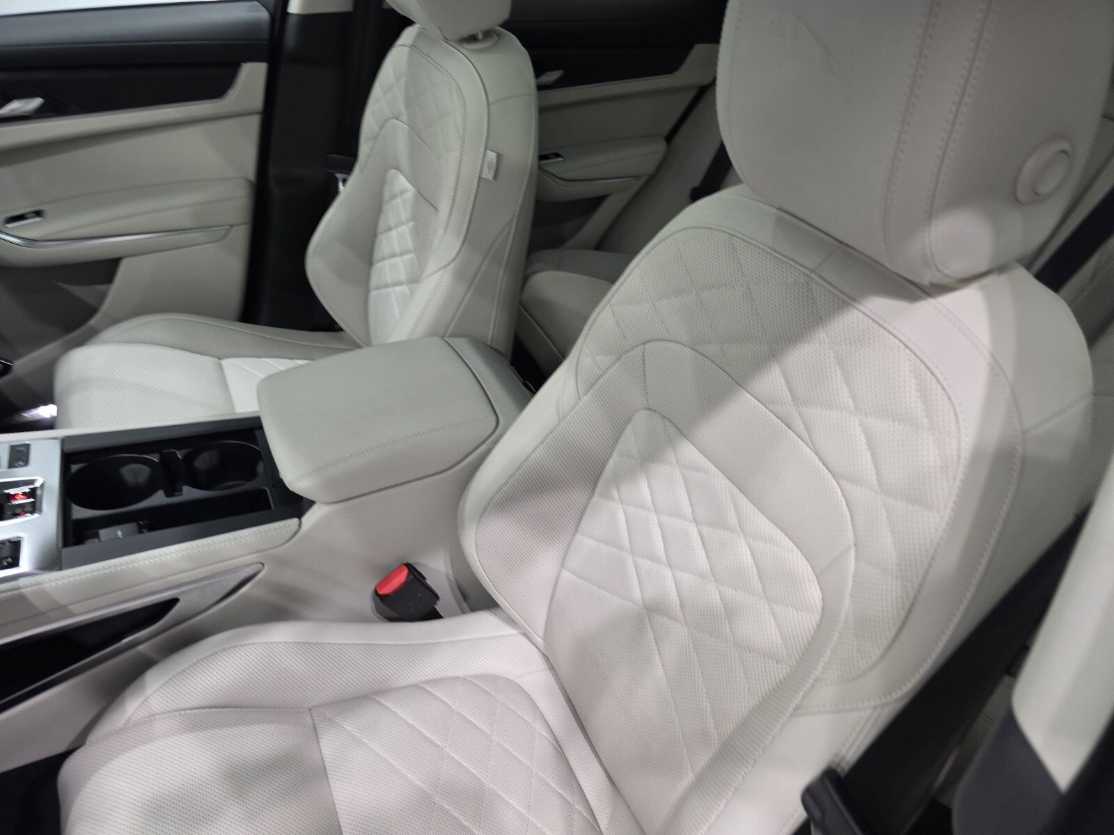 Used 2022 Jaguar F-PACE S AWD/4WD image 8
