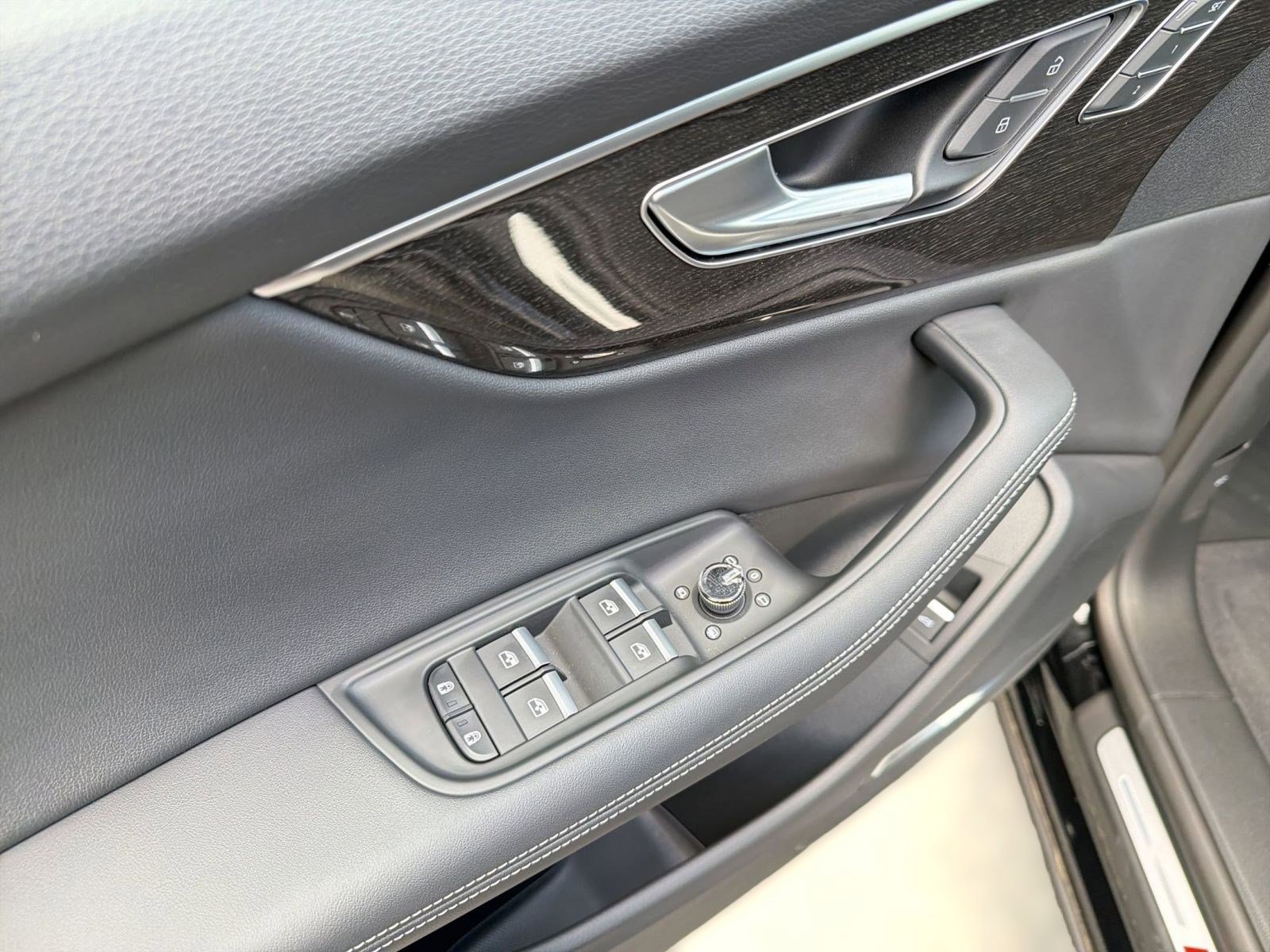 New 2026 Audi Q8 Premium Plus AWD/4WD image 13