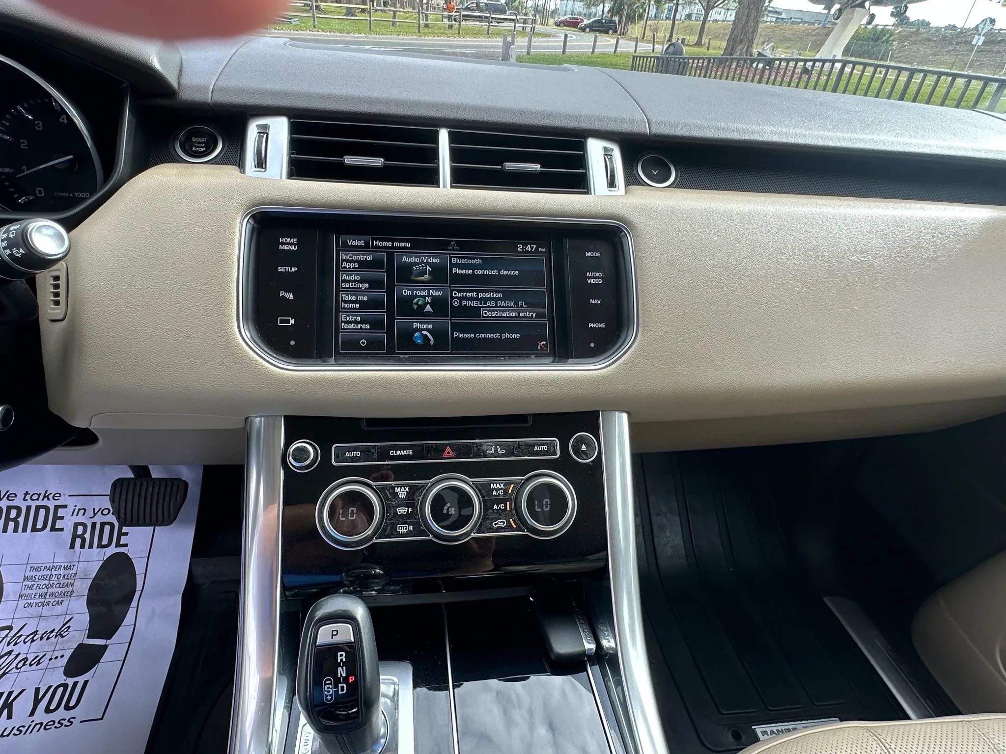 Used 2015 Land Rover Range Rover Sport AWD/4WD image 36