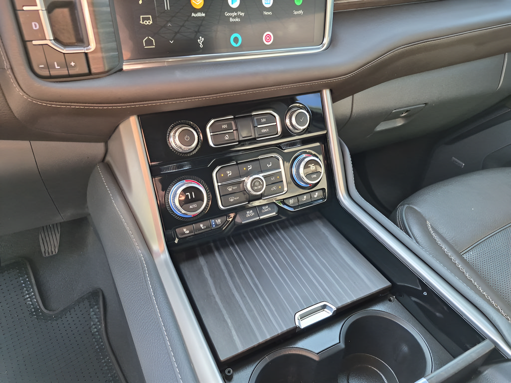 Used 2024 GMC Yukon Denali w/ Max Trailering Package RWD image 34