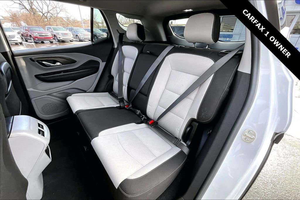 Used 2024 GMC Terrain SLE image 21