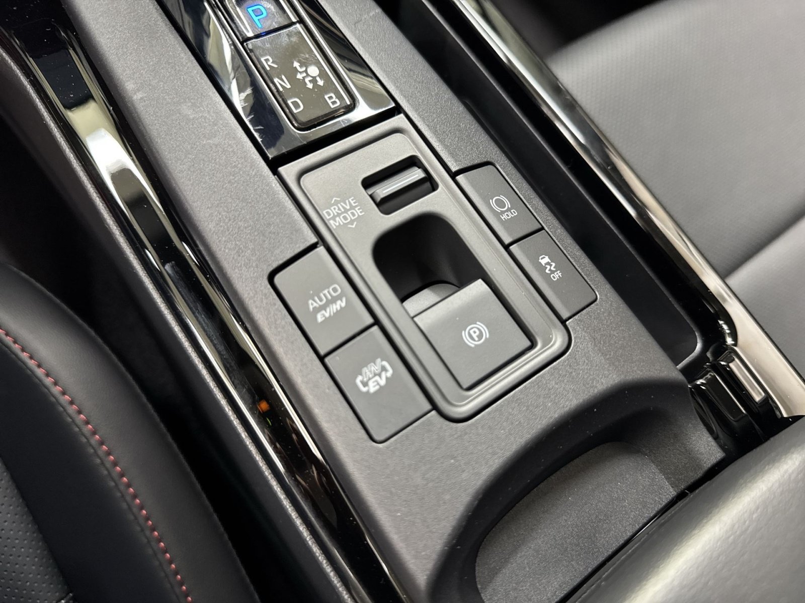 New 2026 Toyota Prius Plug-In Hybrid FWD image 56