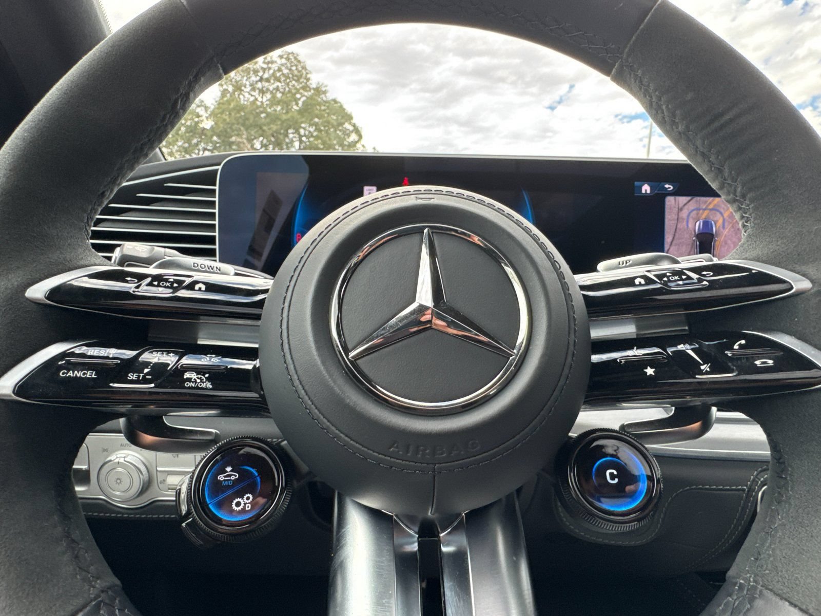 Certified 2024 Mercedes-Benz GLS 63 AMG 4MATIC image 23