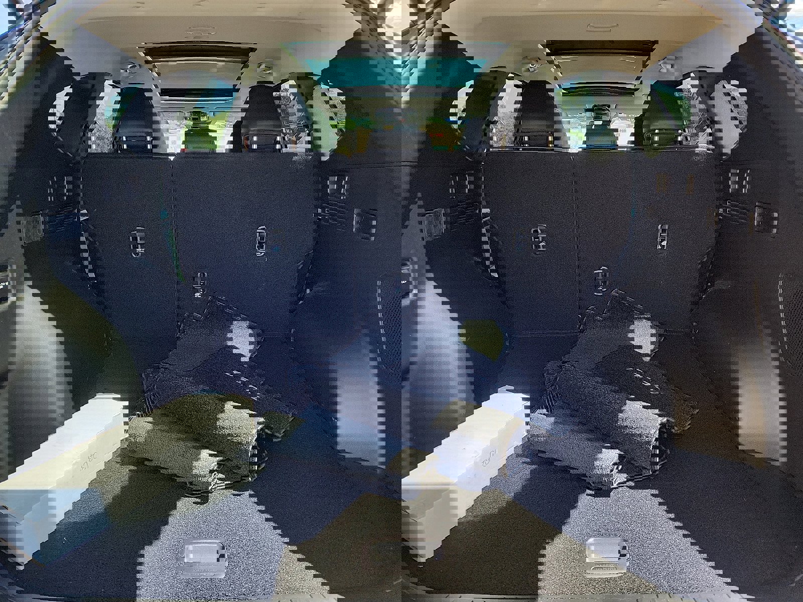 Used 2022 Hyundai Tucson Limited w/ Winter Package image 29