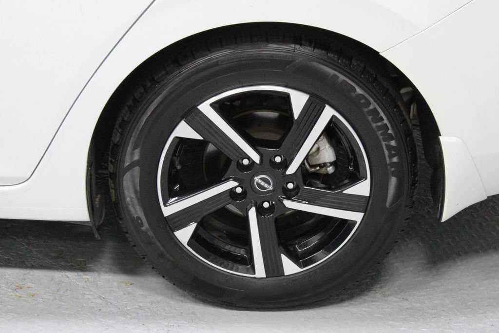 Certified 2025 Nissan Sentra SV FWD image 18