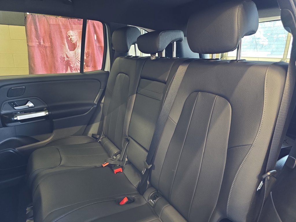 New 2026 Mercedes-Benz GLB 250 image 15
