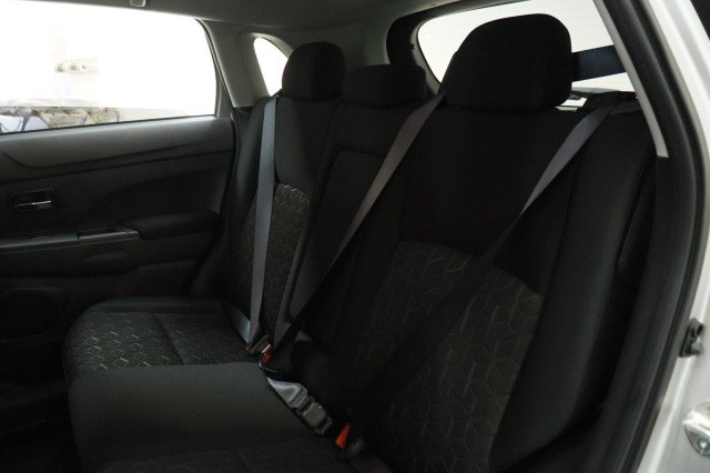 New 2027 Mitsubishi Outlander Sport ES AWD/4WD image 24