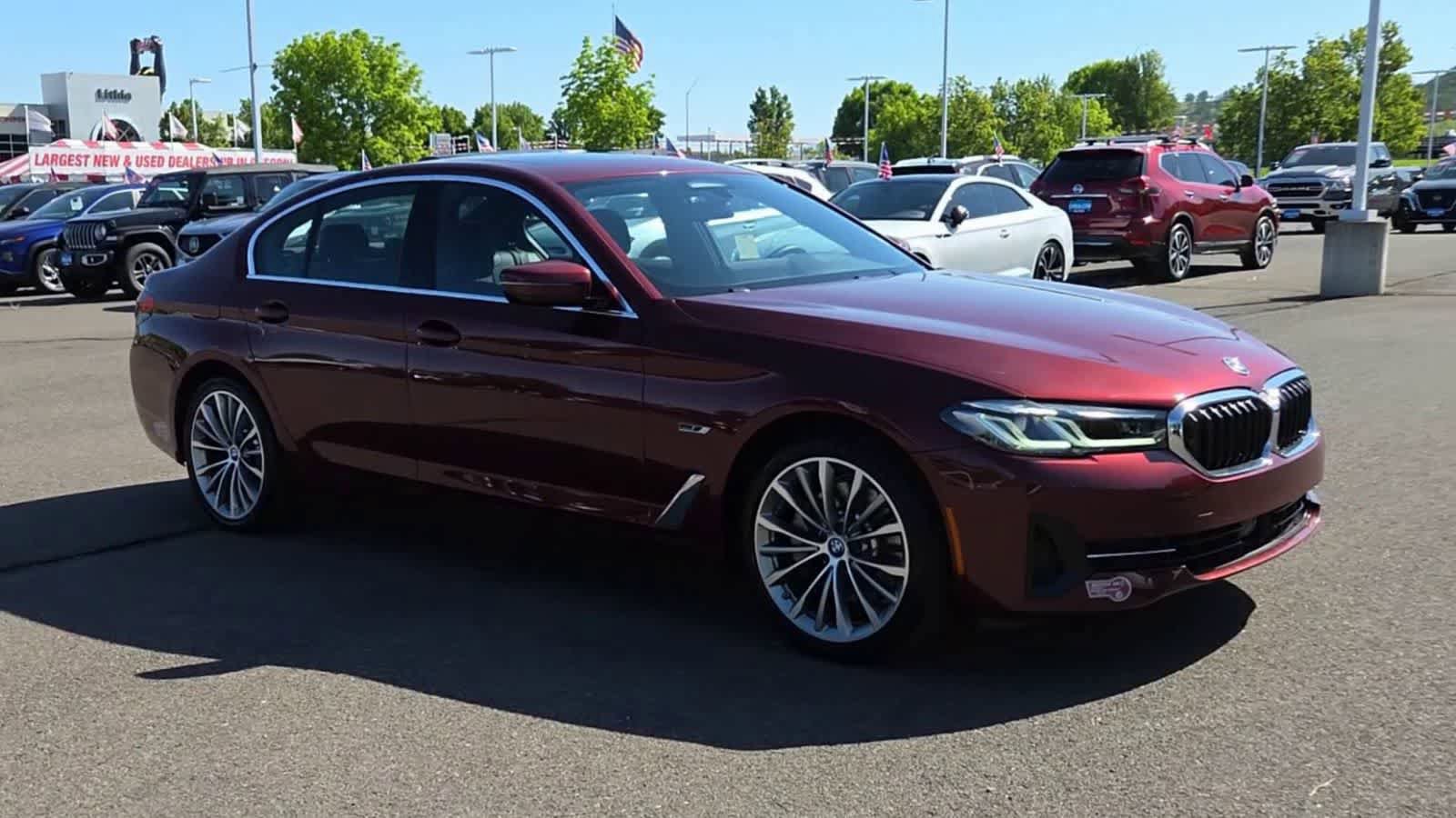 Used 2023 BMW 530e RWD image 2