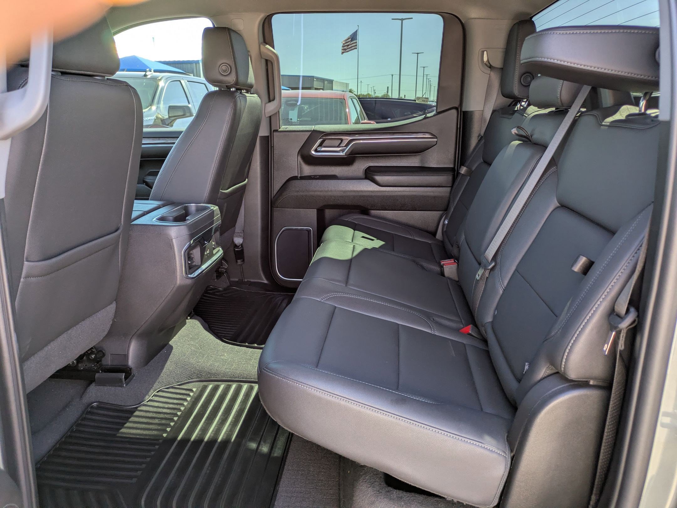 Used 2023 Chevrolet Silverado 1500 LTZ w/ Z71 Off-Road Package image 13