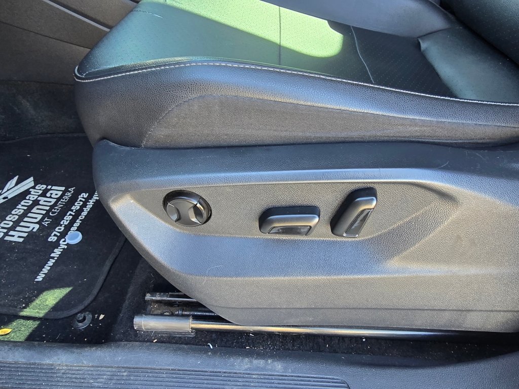 Used 2020 Volkswagen Tiguan SEL AWD/4WD image 18