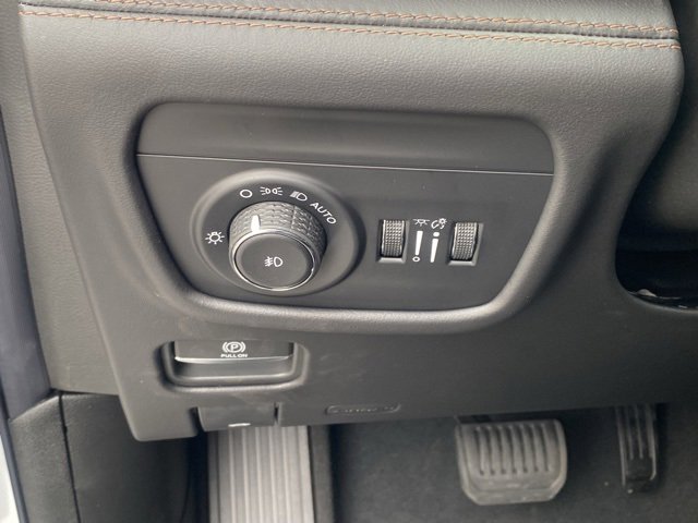 New 2025 Jeep Grand Cherokee L Summit image 46