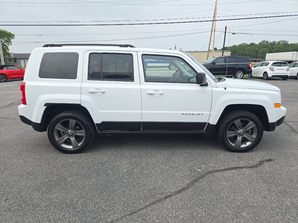 Used 2015 Jeep Patriot High Altitude AWD/4WD image 5
