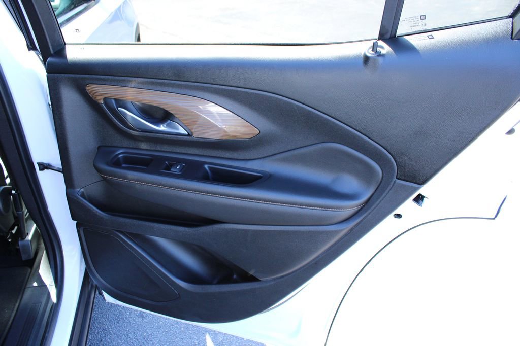Used 2021 GMC Terrain SLE w/ Driver Convenience Package image 15