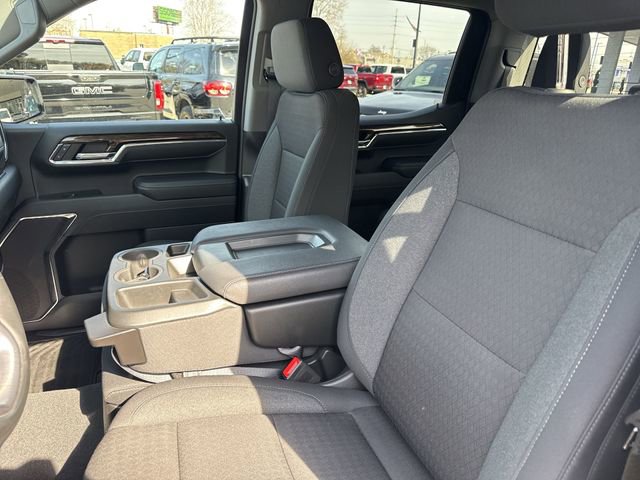 Used 2024 GMC Sierra 1500 SLE image 18