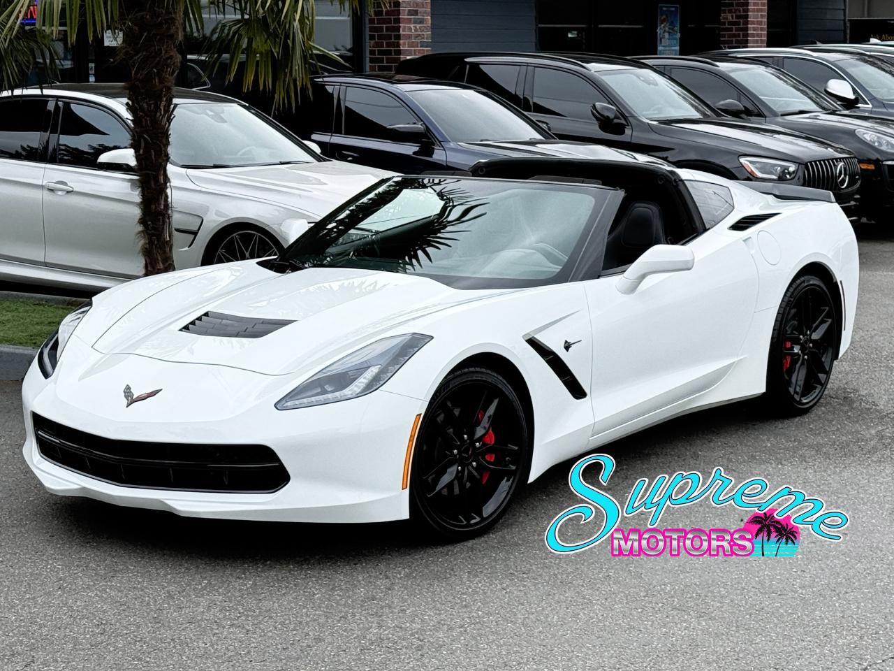 Used 2019 Chevrolet Corvette Stingray Coupe w/ Carbon Flash Badge Package image 1